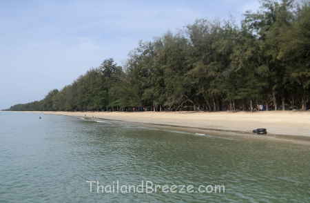 The beach at Hat Wanakon National Park in Thailand.