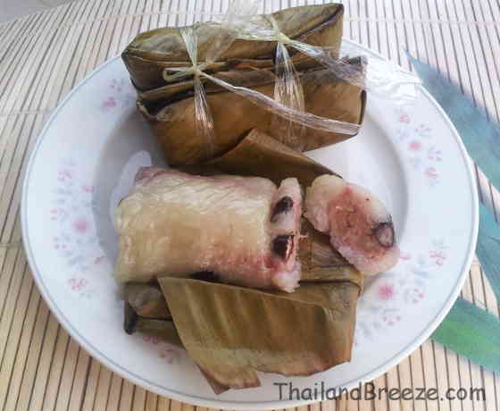 Kao tom mud is a popular Thai snack with banana filling.